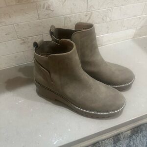 Dolce Vita Olive Ankle Boots